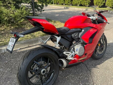 2020 Ducati Panigale V2, красный, 1700000 рублей, вид 5