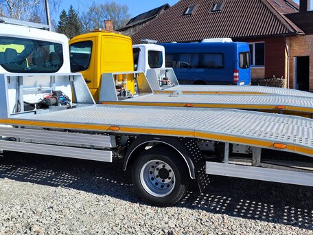 2010 Volkswagen Crafter, жёлтый, 2350000 рублей, вид 4