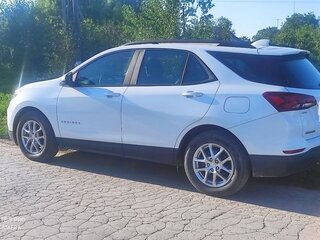 2021 Chevrolet Equinox III, белый, 2435000 рублей, вид 3