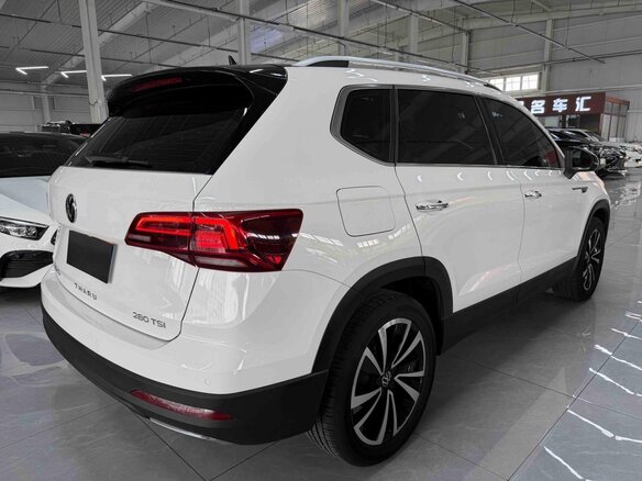 2023 Volkswagen Tharu I, белый, 1619980 рублей - вид 4