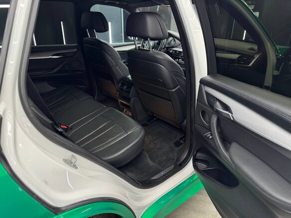 2015 BMW X5 40d III (F15), зелёный, 3600000 рублей - вид 19