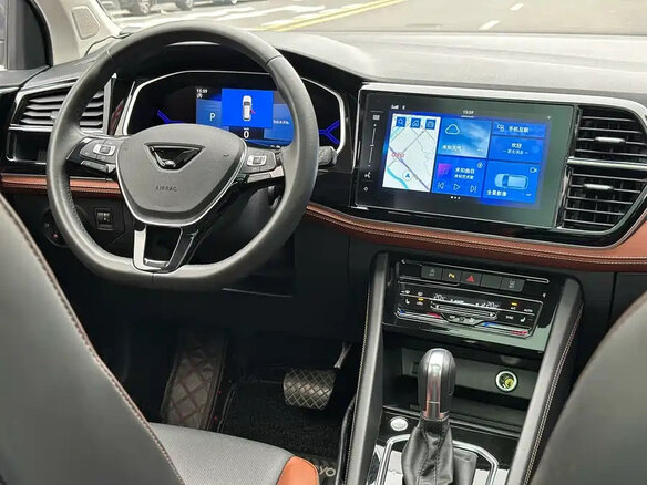 2023 Jetta VS7 I Рестайлинг 1, серый - вид 2