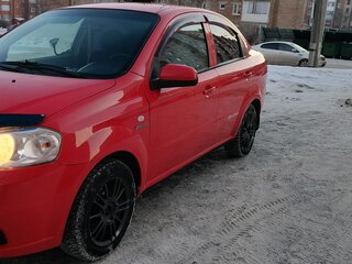 2010 Chevrolet Aveo I Рестайлинг, красный, 650000 рублей, вид 2