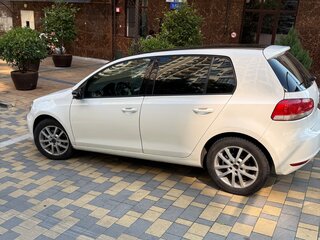 2010 Volkswagen Golf VI, белый, 500000 рублей, вид 3