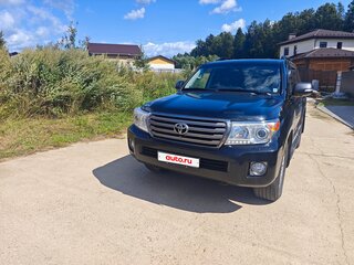 2015 Toyota Land Cruiser 200 Series Рестайлинг 1, чёрный, 5000000 рублей, вид 2