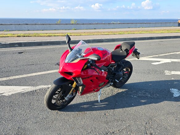 2022 Ducati Panigale V4, красный, 2900000 рублей - вид 12