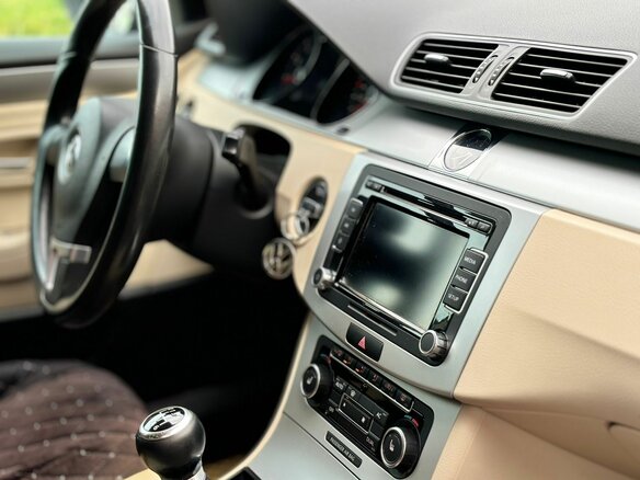 2011 Volkswagen Passat CC I, чёрный, 1250000 рублей - вид 14