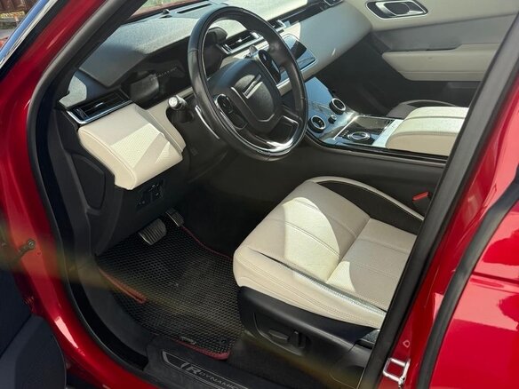 2017 Land Rover Range Rover Velar I, красный, 4900000 рублей - вид 3