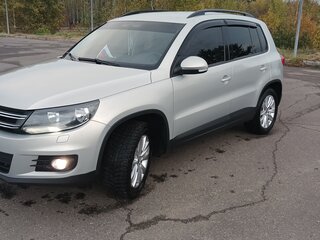 2012 Volkswagen Tiguan I Рестайлинг, серебристый, 1250000 рублей, вид 2
