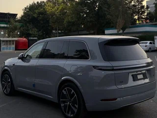 2026 Li Auto (Lixiang) L9 52.3 kWh I Рестайлинг, серый, 10310000 рублей, вид 5