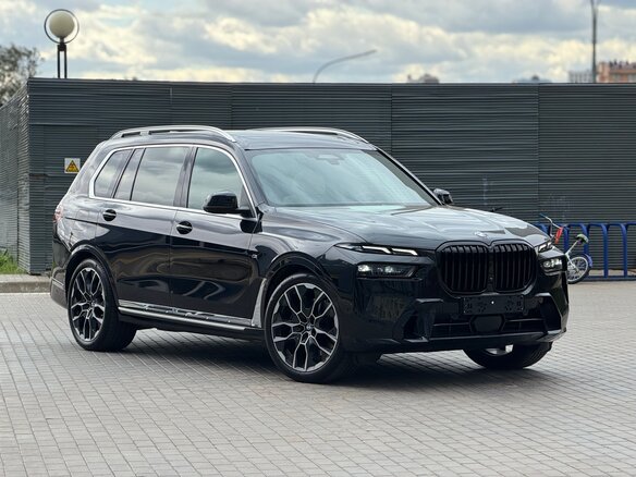 2025 BMW X7 40i I (G07) Рестайлинг, чёрный - вид 5