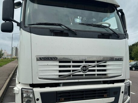 2010 Volvo FH, белый, 3999999 рублей, вид 1