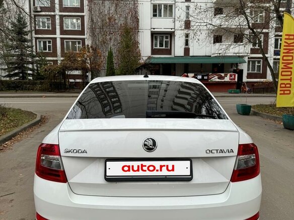 2013 Skoda Octavia III (A7), белый, 850000 рублей - вид 8