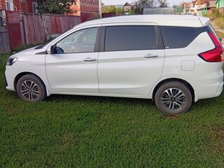 2022 Suzuki Ertiga II, белый, 2000000 рублей, вид 4