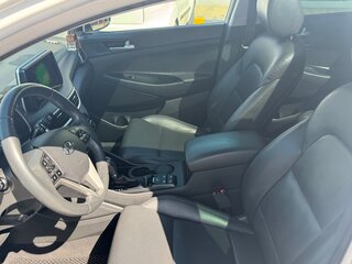 2018 Hyundai Tucson III, белый, 2760000 рублей, вид 4