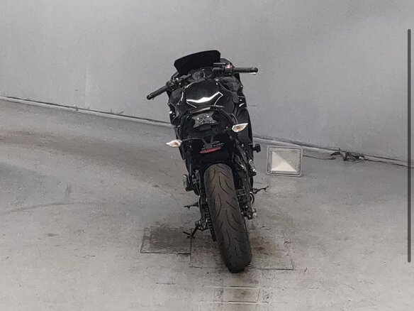 2017 Kawasaki Ninja 650, чёрный - вид 19
