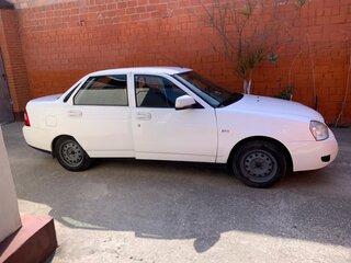 2015 Lada (ВАЗ) Priora I Рестайлинг, белый, 555000 рублей, вид 4