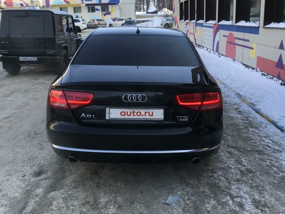 2012 Audi A8 Long III (D4), чёрный, 2000000 рублей - вид 3