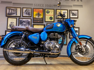 2025 Royal Enfield Classic 350, синий, 488000 рублей, вид 5