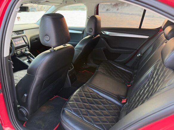 2014 Skoda Octavia III (A7), красный, 1400000 рублей - вид 14