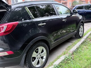 2011 Kia Sportage III, чёрный, 1300000 рублей, вид 4