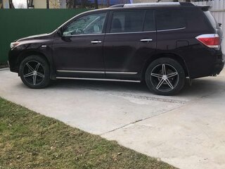 2010 Toyota Highlander II (XU40) Рестайлинг, чёрный, 2100000 рублей, вид 4
