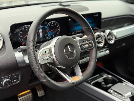 2022 Mercedes-Benz GLB 250 I (X247), чёрный, 4290000 рублей, вид 5