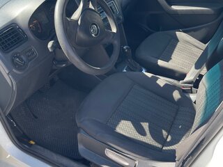 2019 Volkswagen Polo V Рестайлинг, белый, 650000 рублей, вид 5