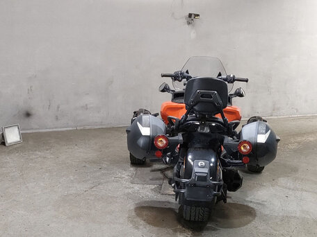 2016 BRP Can-Am Spyder, оранжевый, 1600000 рублей, вид 4