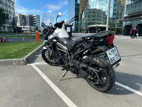 2016 Triumph Tiger 800, белый, 720000 рублей, вид 5