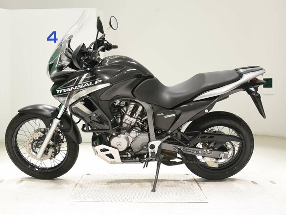 2012 Honda XL700V Transalp, серебристый, 600000 рублей - вид 1