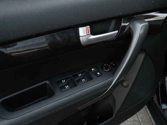 2016 Kia Sorento II Рестайлинг, чёрный - вид 6