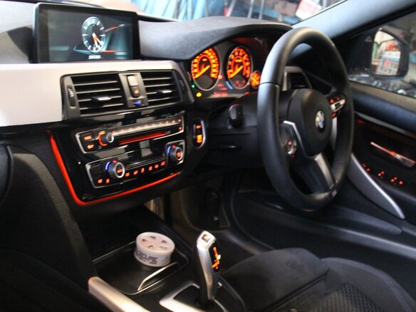 2017 BMW 3 серии 318i VI (F3x) Рестайлинг, белый, 1850000 рублей - вид 15
