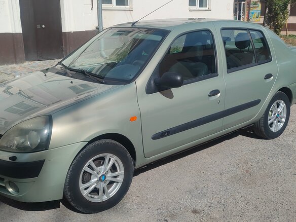 2003 Renault Symbol I Рестайлинг, зелёный, 370000 рублей