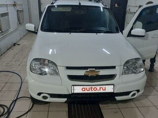 2016 Chevrolet Niva I Рестайлинг, белый, 790000 рублей, вид 1