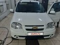 2016 Chevrolet Niva I Рестайлинг, белый, 790000 рублей