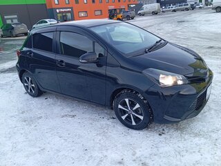 2015 Toyota Vitz III (XP130) Рестайлинг, чёрный, 1000000 рублей, вид 2