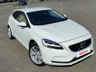 2017 Volvo V40 II Рестайлинг, белый, 1520000 рублей, вид 1
