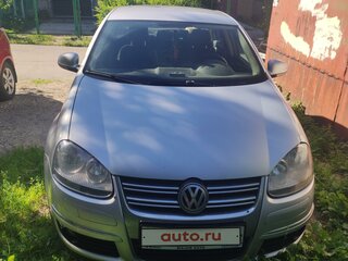 2010 Volkswagen Jetta V, серебристый, 1092000 рублей, вид 2