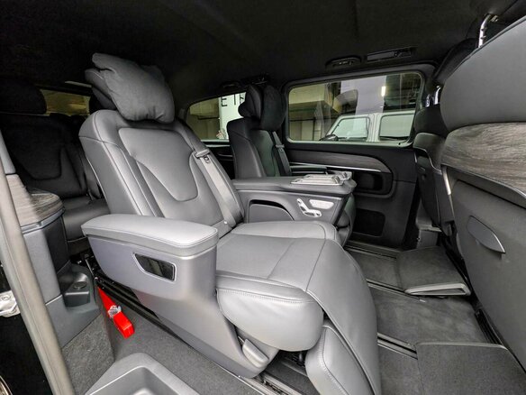 2026 Mercedes-Benz V-Класс 300 d экстра длинный III (W447) Рестайлинг 2, чёрный - вид 8