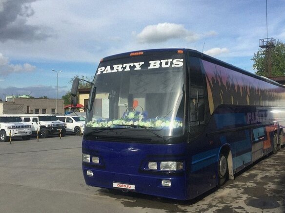 1988 Volvo B10 Series, синий, 4000000 рублей