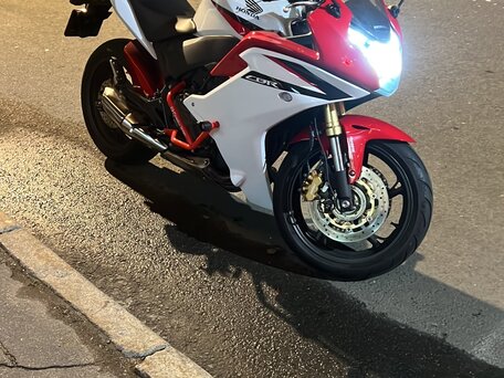 2011 Honda CBR 600F, белый, 630000 рублей, вид 2