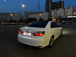 2015 Toyota Camry VII (XV50) Рестайлинг, белый, 1500000 рублей, вид 3