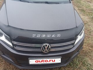 2016 Volkswagen Tiguan I Рестайлинг, коричневый, 1300000 рублей, вид 2