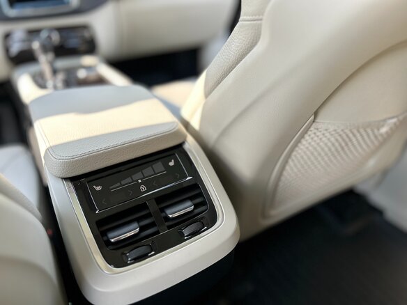 2018 Volvo XC90 II, синий, 3169111 рублей - вид 13