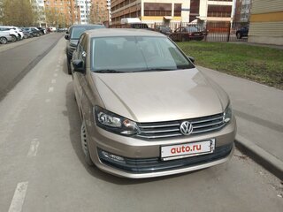 2017 Volkswagen Polo V Рестайлинг, бежевый, 1585000 рублей, вид 4