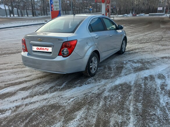 2014 Chevrolet Aveo II, серебристый, 669000 рублей - вид 8