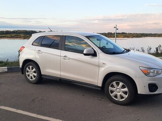 2013 Mitsubishi ASX I Рестайлинг, белый, 1300000 рублей, вид 2
