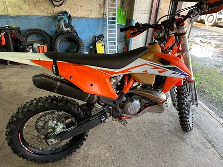 2022 KTM 300 EXC, оранжевый, 850000 рублей, вид 2