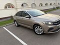 2021 Volkswagen Polo VI, бежевый - вид 2
